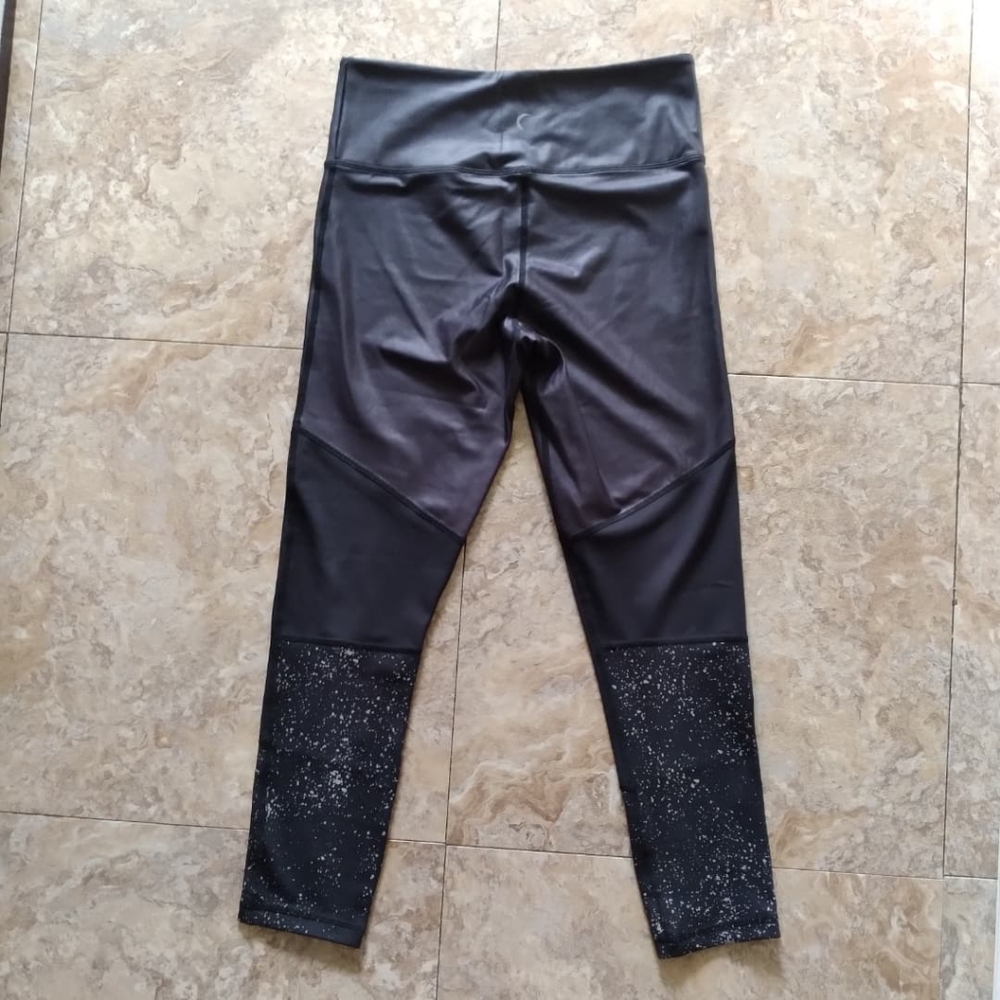 ZYIA Active Light N Tight Black Metallic High Rise leggings, size 8-10 - Picture 4 of 8